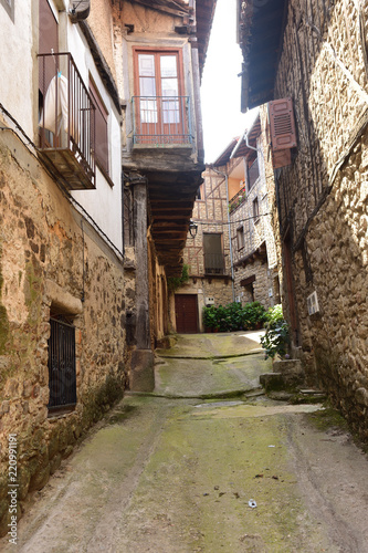 Fototapeta Naklejka Na Ścianę i Meble -  Street of  San Martin del Castanar; Sierra de Francia Nature Reserve; Salamanca province; Castilla Leon; Spain
