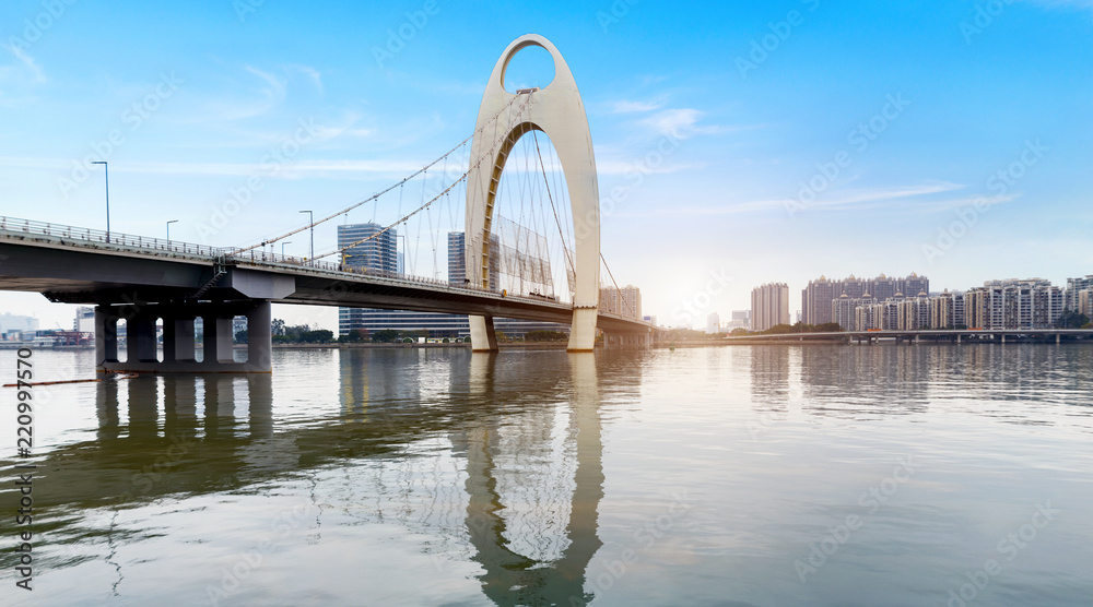 Obraz premium City skyline in Guangzhou, China