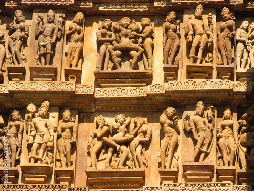Details of Kama Sutra in temple, Khajuraho 
