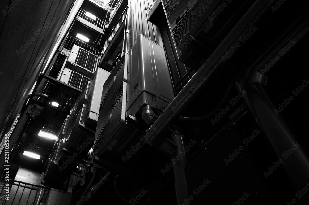 Obraz premium 路地裏の室外機