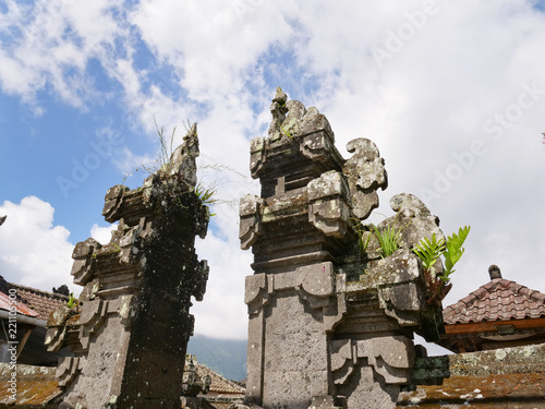 Hindu temple with statues of the gods on Bali island, Indonesia. Balinese Hindu Temple, old hindu architecture, Bali Architecture, Ancient design