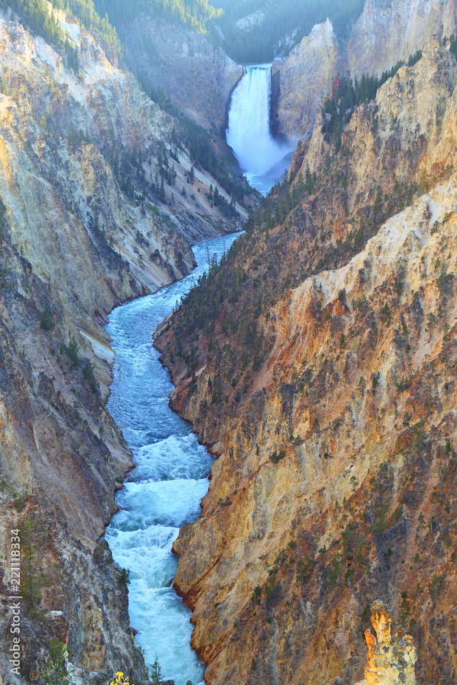 Lower Falls Artist point, Grand Canyon of Yellowstone National Park, Wyoming, USA