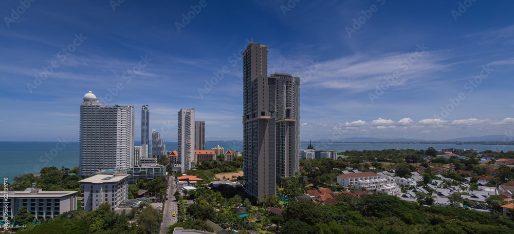 Fototapeta premium View of building and Pattaya beach