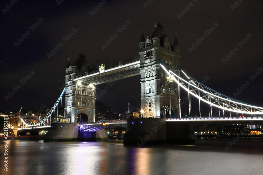 Obraz premium LONDON TOWER BRIDGE