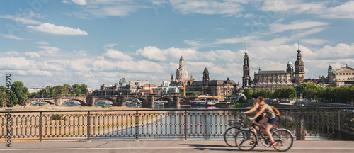 Obraz na płótnie Cycling around Dresden w salonie