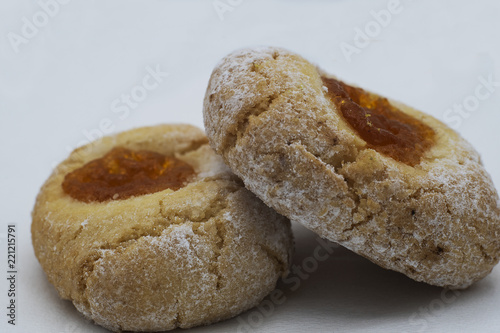 Biscuits made with almonds and mandarin jam