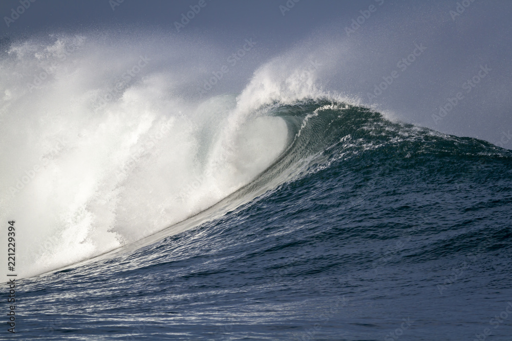 A view inside a Surfing wave