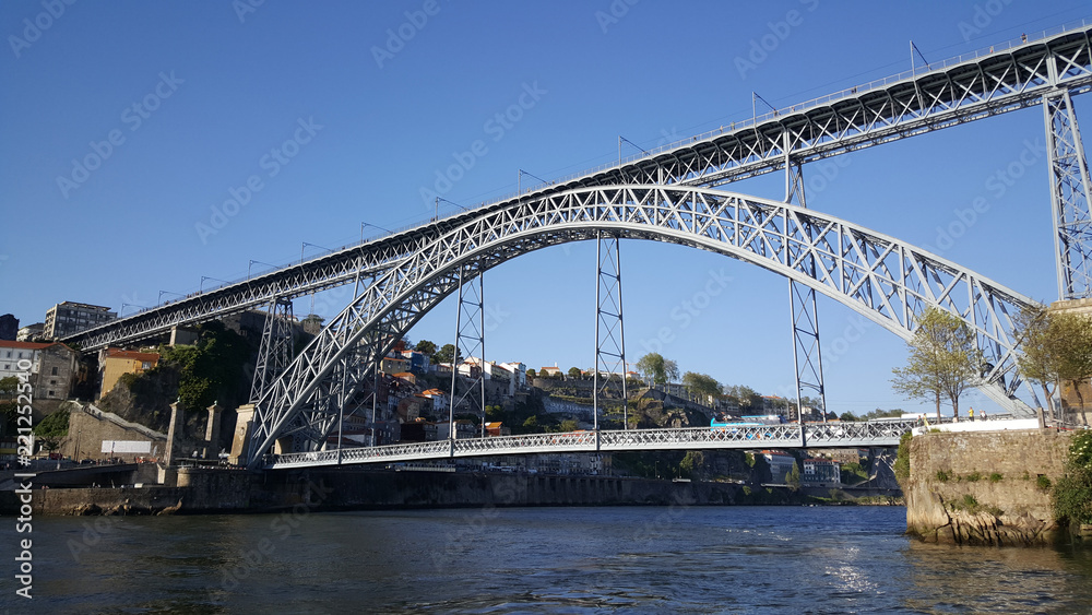 The Dom Luís I Bridge over the River Douro