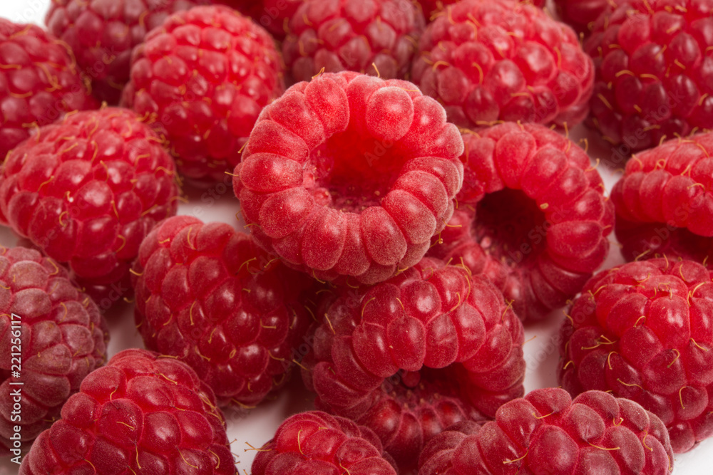 Naklejka premium raspberry isolated