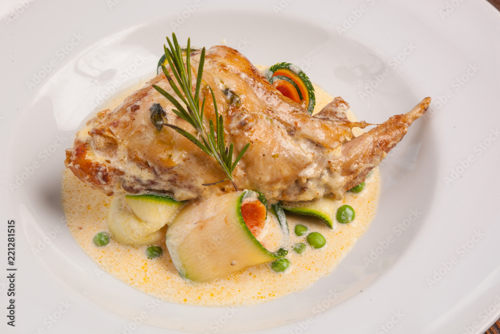 Duck leg with sauce of Zucchini and carrots Duck leg with sauce of Zucchini and carrots