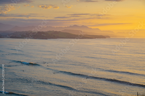 San Vicente de la Barquera Surfstrand Sonnenuntergang