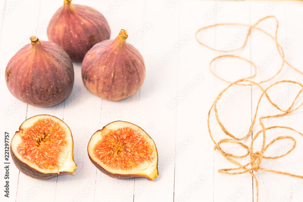 Obraz premium Fresh figs fruits