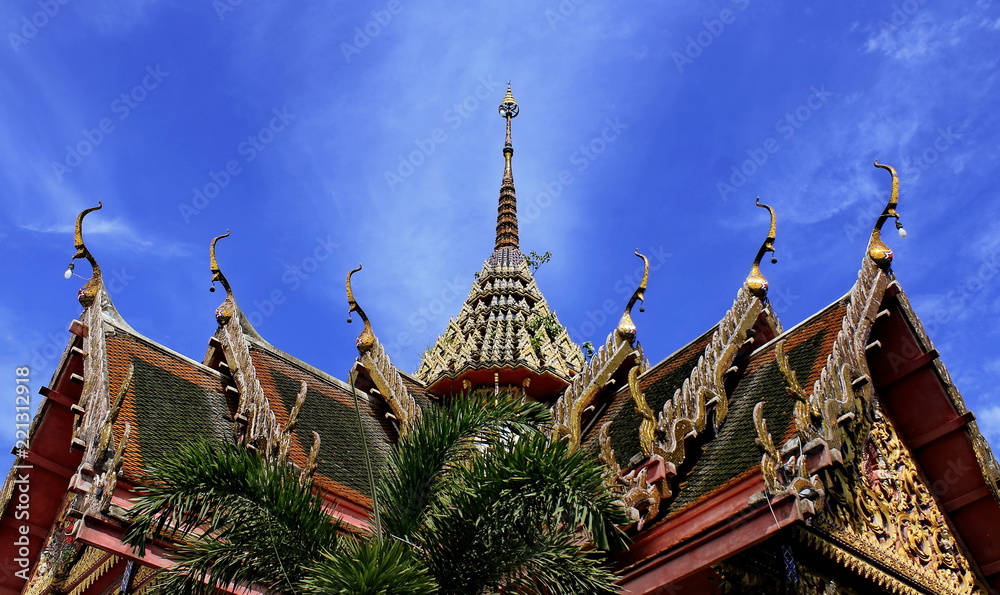 Fototapeta premium Top Pagoda in Thailand, Sky backdrop