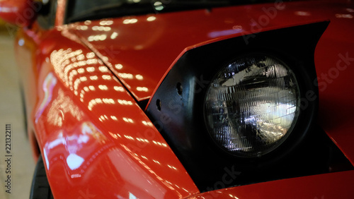 Obraz na płótnie red Japanese vintage car at night w salonie
