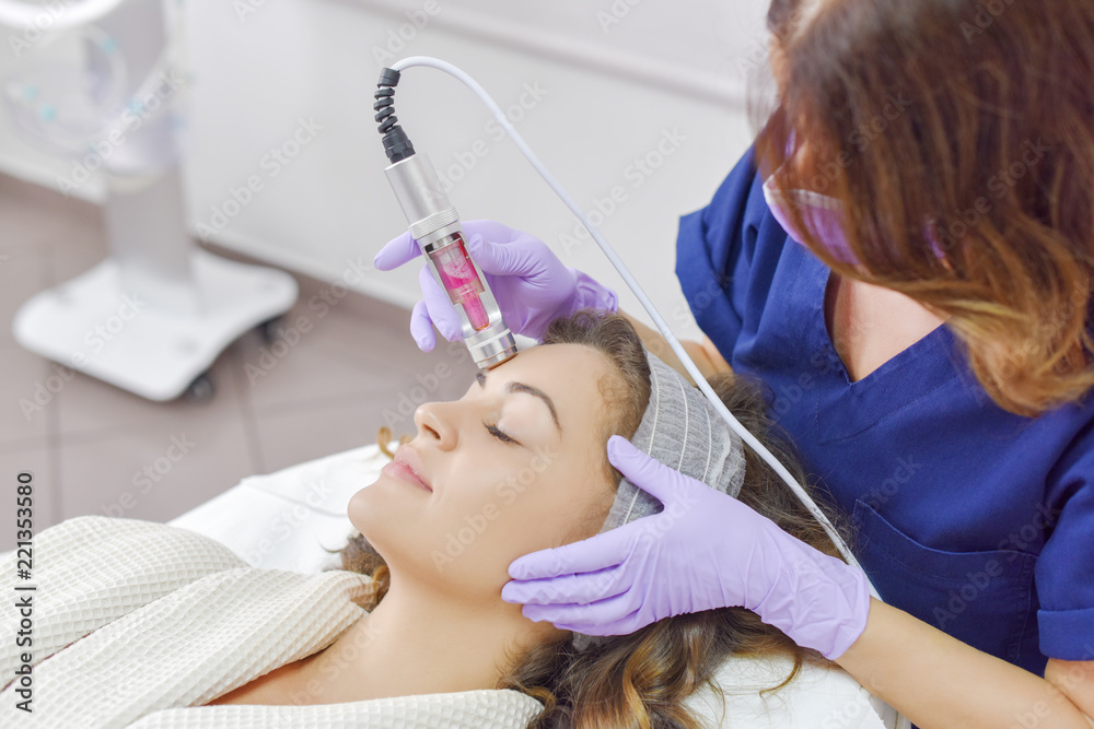 Anti-aging treatment, face therapy