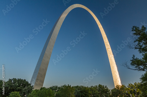 Gateway Arch in Early Evening Light, St. Louis, Missouri
