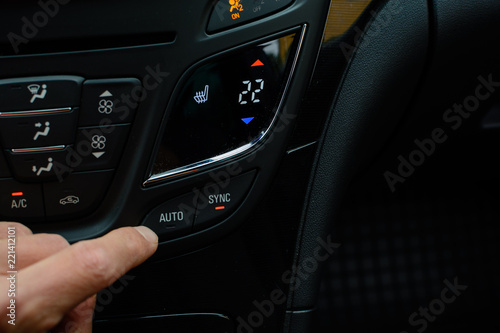 Klimaautomatik im Auto Cockpit