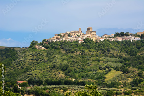 Catignano, village in the Abruzzo countryside