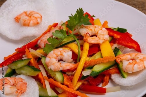 Vietnamese salad with prawn