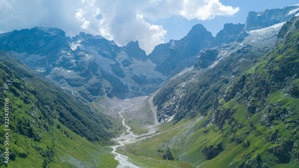 Caucasus. Kichkinekol valley