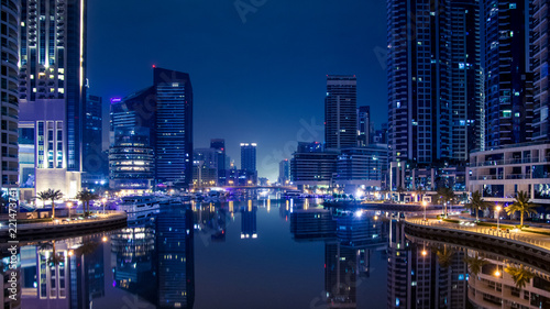 Obraz na płótnie Night scene in the Marina Dubai. Blue color cast. w salonie