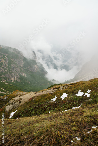 Auf dem Weg zur Auronzo Hütte und den Drei Zinnen in Italien photo