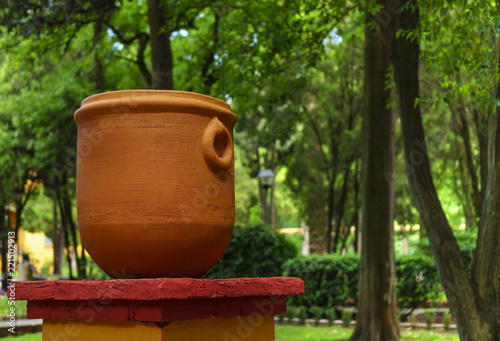 Big clay pitcher pot and mexican garden in San Gabriel Barrera Guanajuato © Julio