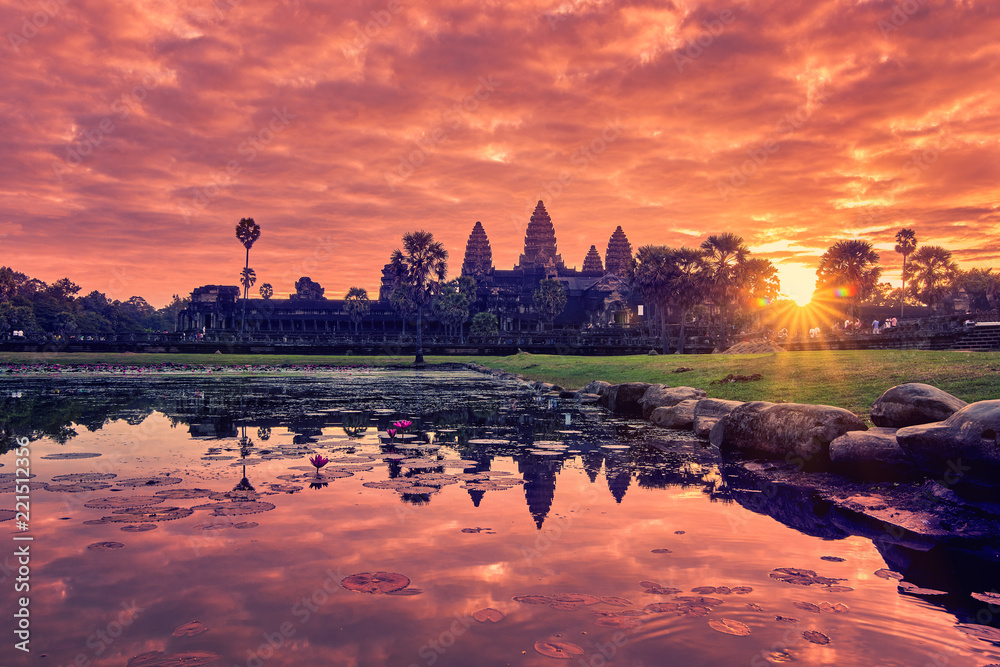 Fototapeta premium View of Angkor Wat at sunrise, Archaeological Park in Siem Reap, Cambodia UNESCO World Heritage Site