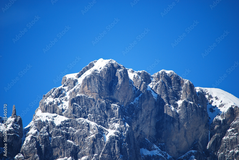 La neve sul gruppo dello Schiara a belluno,Italia