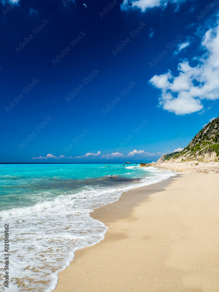 Obraz premium Avali beach, Lefkada island, Greece. Beautiful turquoise sea on the island of Lefkada