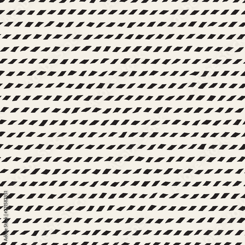 Hand drawn lines seamless pattern. Abstract geometric tiling background. Freehand black and white texture.