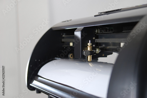 Plotter de corte. Plotter para corte de vinilo. Cutter Machine. Cutting Plotter. Cortador de vinilo