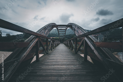 The wooden bridge. Bridge collapse. Bridge across the river © Oscar