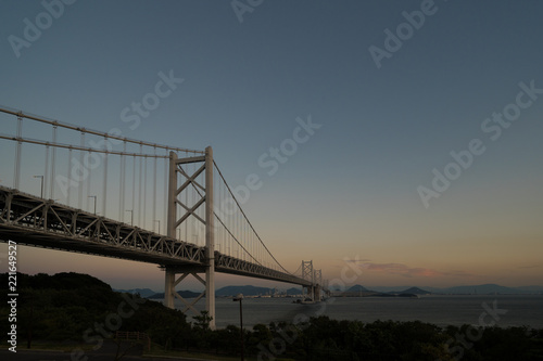 夕暮れ時の瀬戸大橋 与島PAからの撮影(北、南備讃瀬戸大橋)