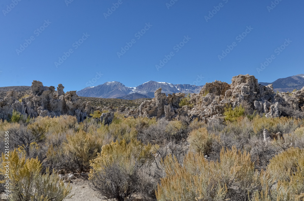 Tufa towers and snow covered peaks of Sierra Nevada from South Tufa area Mono Lake, Lee Vining, California Tufa towers and snow covered peaks of Sierra Nevada from South Tufa area Mono Lake, Lee Vining, California