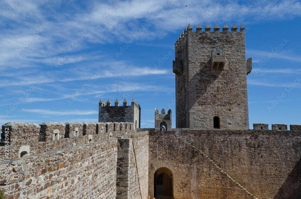 Interior de la muralla del Castillo de Sabugal Distrito de Guarda, Portugal.