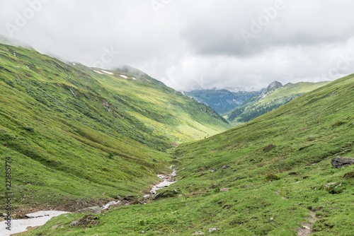 Naturpark Riedingtal Zederhaus mit Blick auf die Berge, Österreich photo