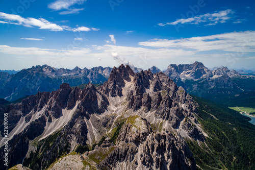 Narodowy Park Przyrody Tre Cime W Alpach Dolomitowych. Piękna przyroda Włoch.