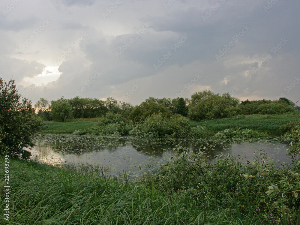 Obraz premium landscape with river and clouds