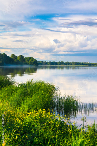 Fototapeta Naklejka Na Ścianę i Meble -  Summer evening landscape on the Lake Biserovo, Moscow region, Russia.