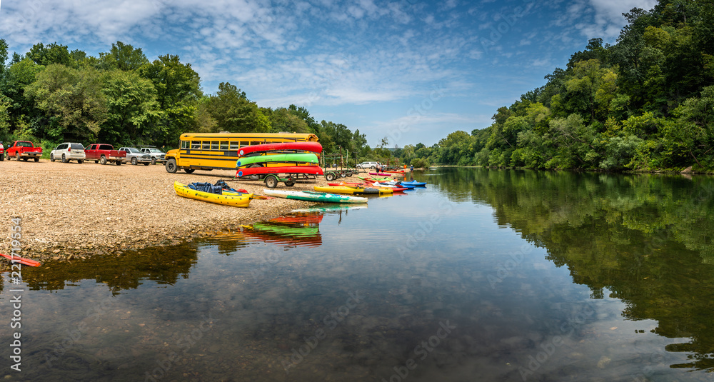 Fototapeta premium Float and Kayaking on the Buffalo River Arkansas