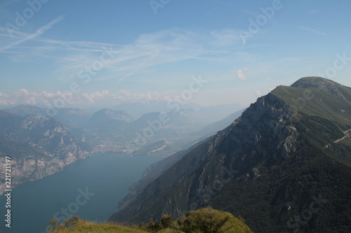 Lago di Garda and mountains