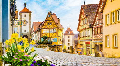Obraz na płótnie Medieval town of Rothenburg ob der Tauber in summer, Bavaria, Germany w salonie