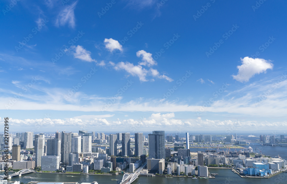東京風景・青空に流れる雲　月島　勝どき　豊洲　晴海　台場　築地