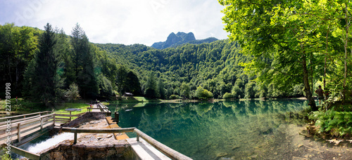Fotografie panorama of etang de Bethmale, french Pyrenees mountains