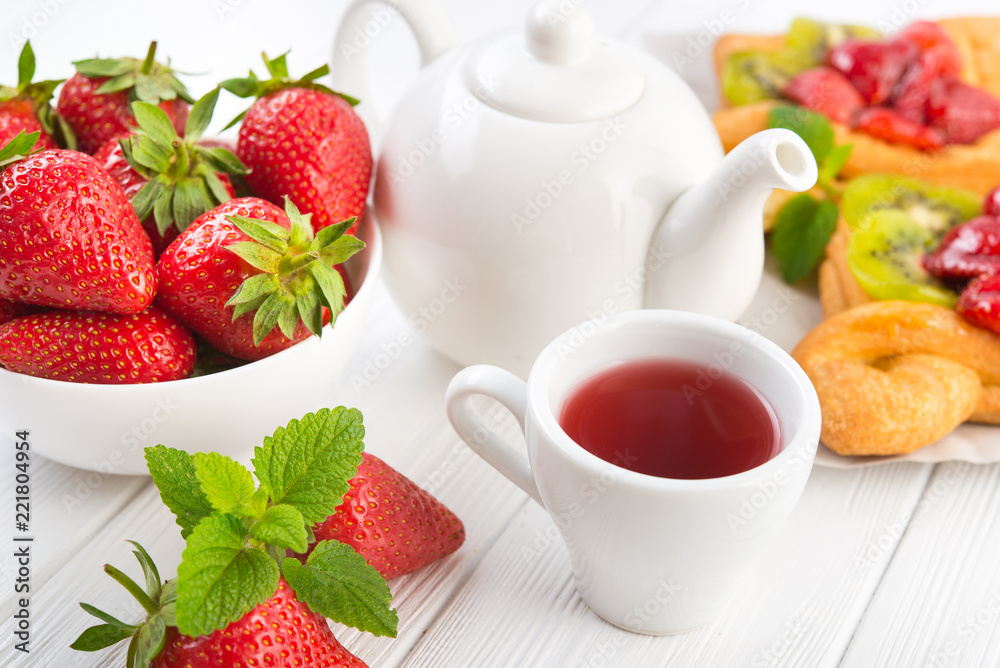 Fruit tea and sweet bakery with strawberry Fruit tea and sweet bakery with strawberry