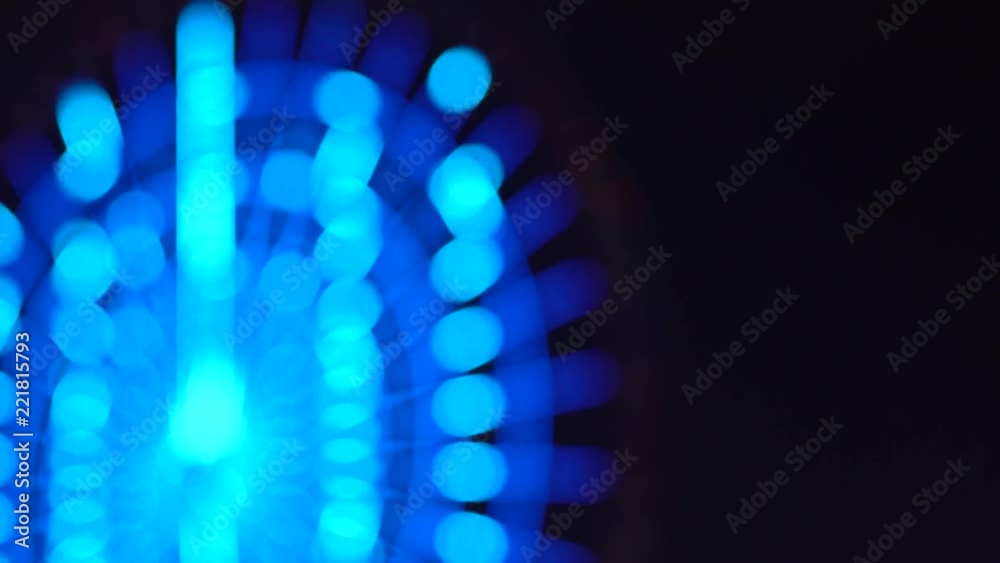 明滅する光のサークル イルミネーションのアウトフォーカス Stock Video | Adobe Stock