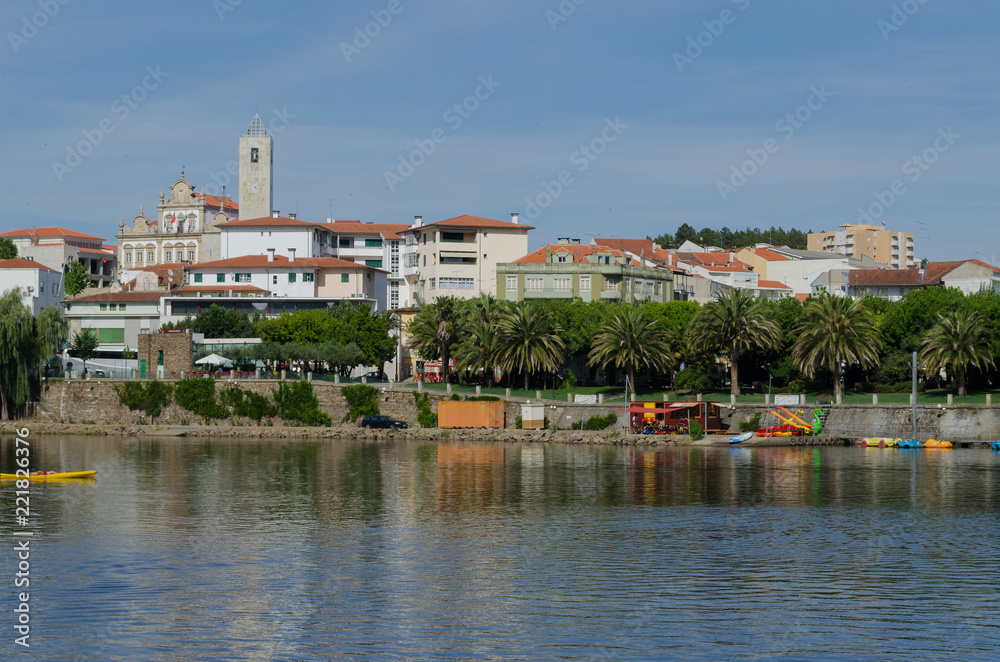 Mirandela una población a orillas del rio Tua. Distrito de Bragança. Tras-os-Montes. Portugal.