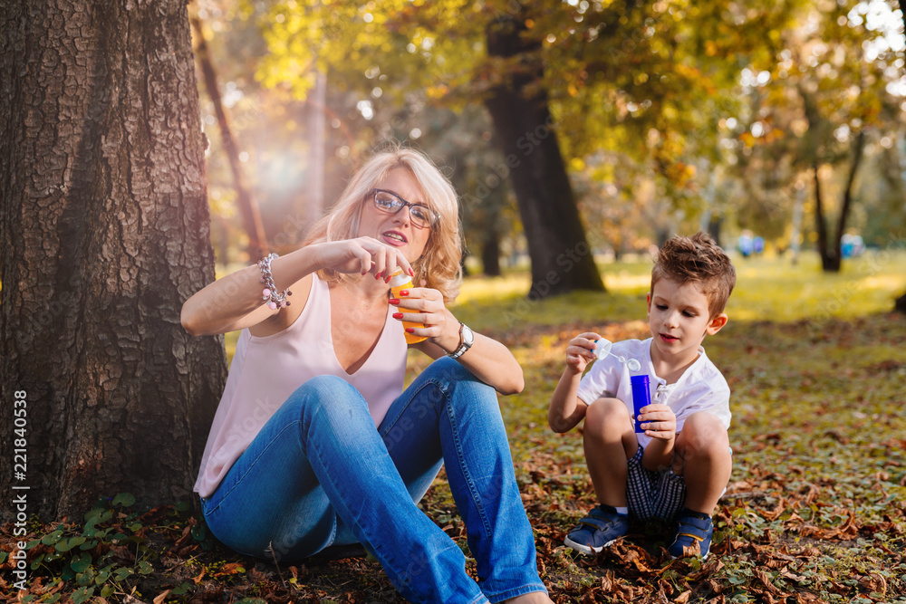 Obraz premium Family time in the park