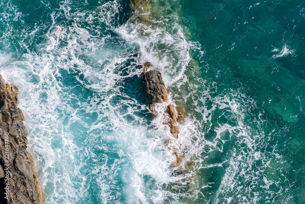 Obraz premium Rocky Coast in Italy on the Ligurian Sea